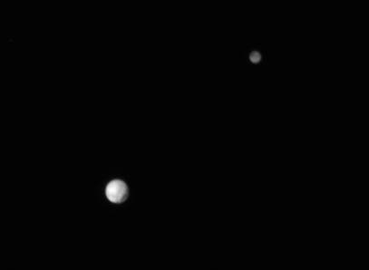 Pluto und Charon am 29. Juni 2015