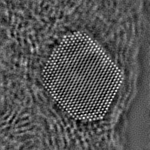 Nanoteilchen mit sichtbaren Atomlagen
