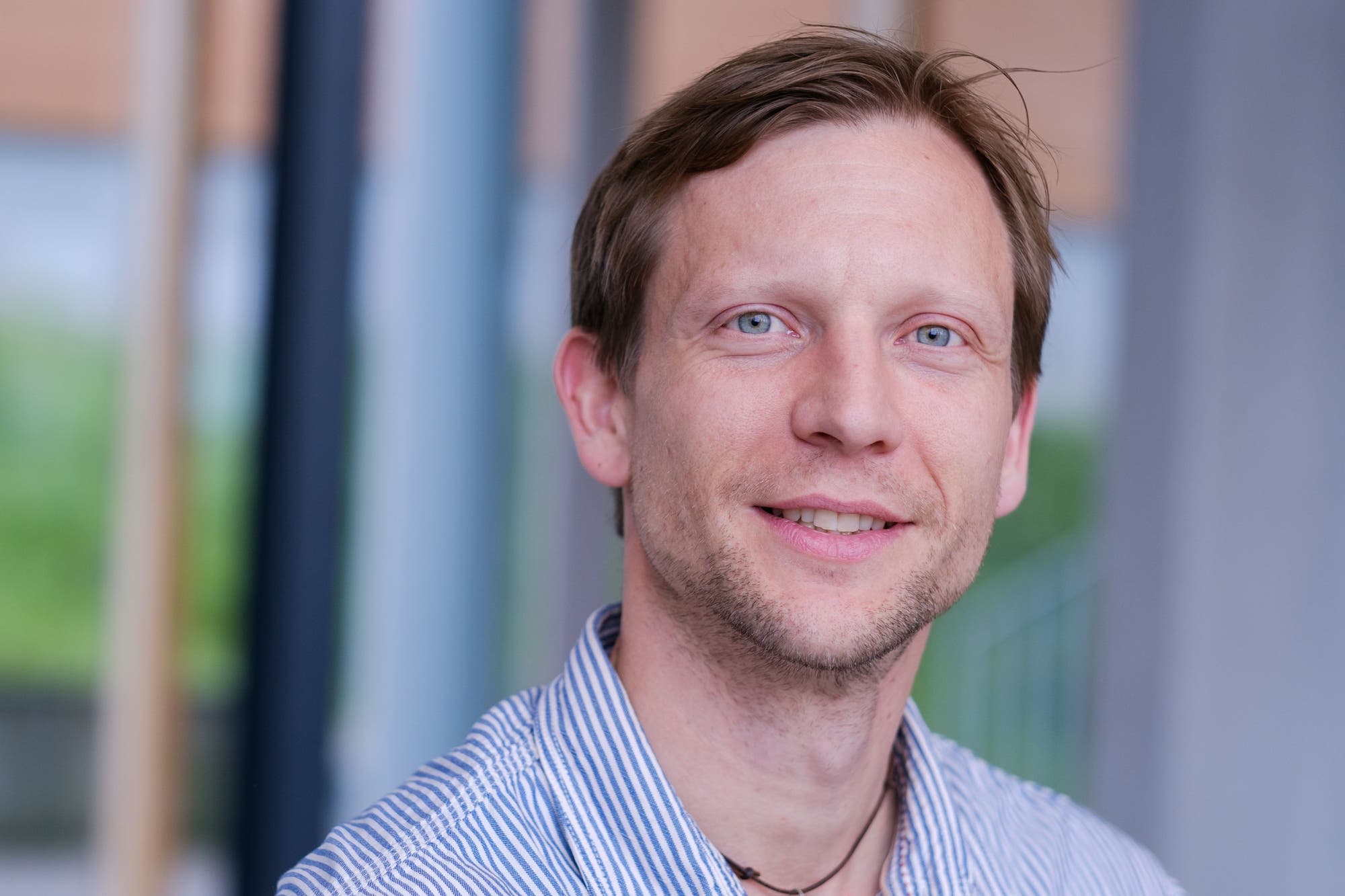 Till Schäberle ist Professor für Naturstoffforschung mit Schwerpunkt Insektenbiotechnologie an der Justus-Liebig-Universität in Gießen