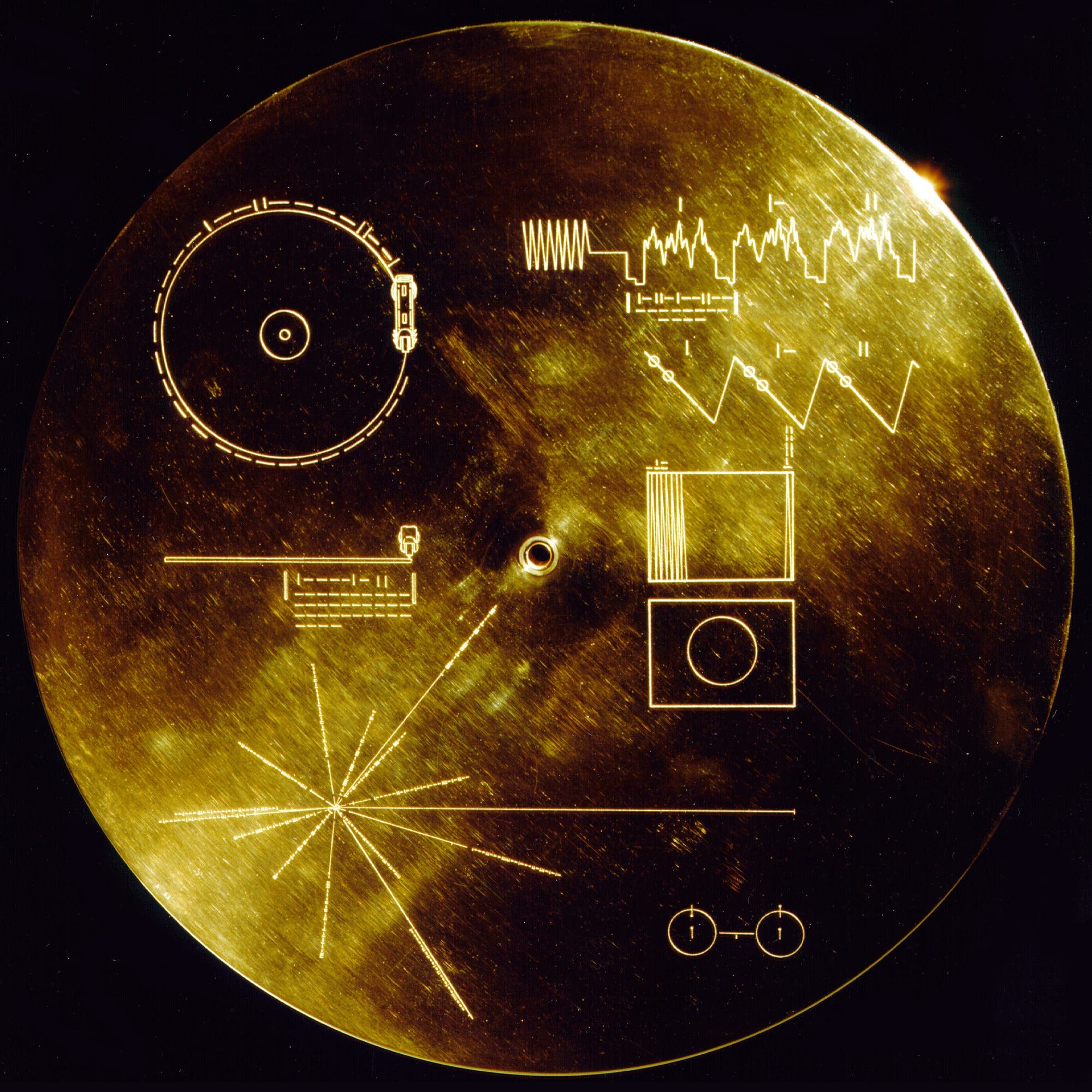 Die Raumsonde Voyager 1 führt eine Datenplatte aus Kupfer mit sich
