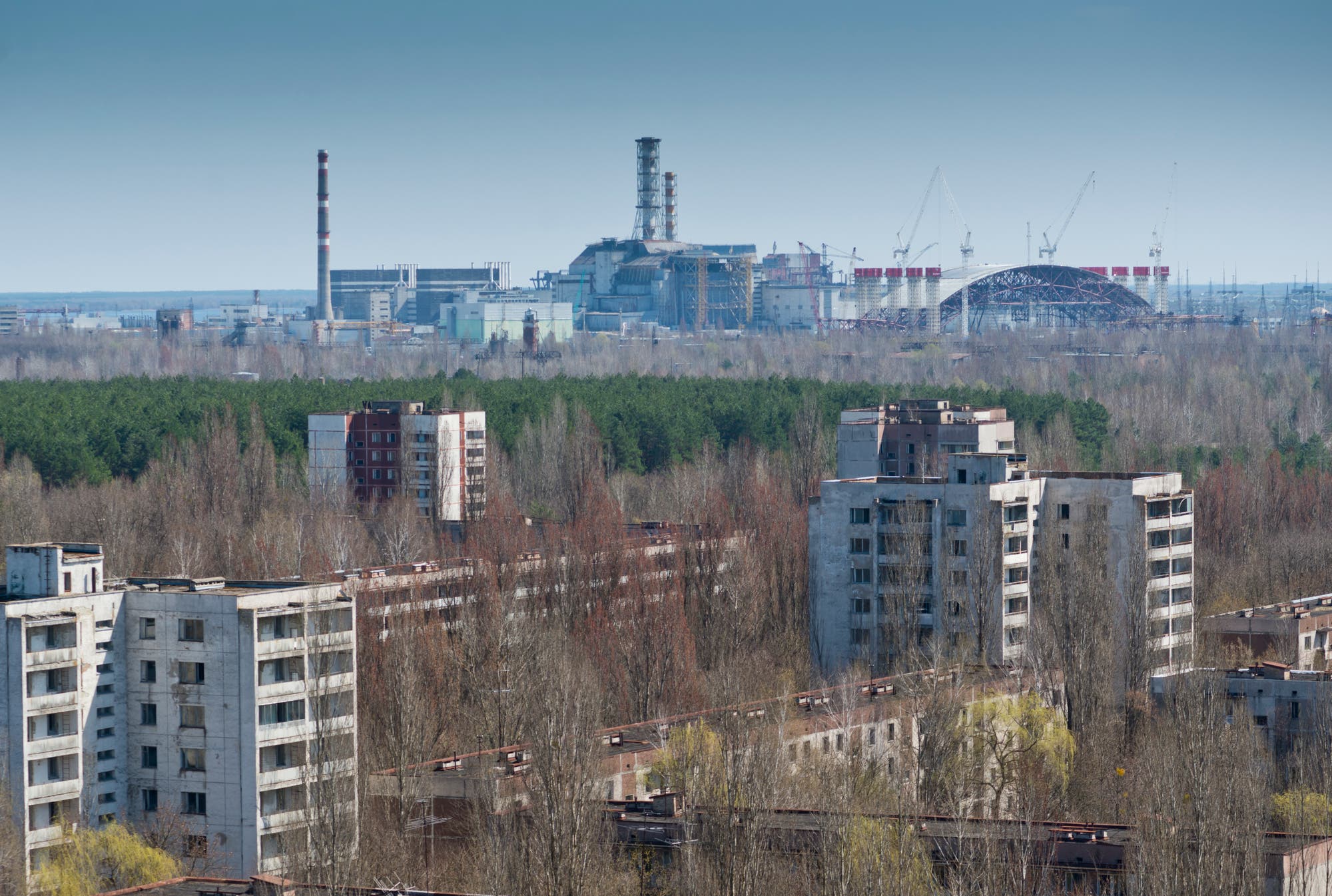 Blick über Pripyat auf Tschernobyl