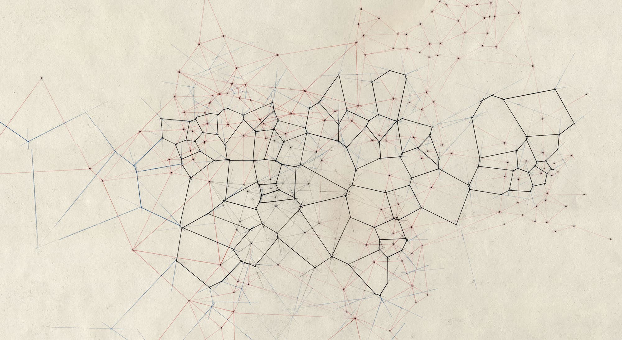 Ein Voronoi-Diagramm unterteilt eine Ebene mit Punkten (Zentren) in einzelne Flächen. Jede Fläche umfasst dabei die Punkte der Ebene, die einem bestimmten Zentrum am nächsten sind.