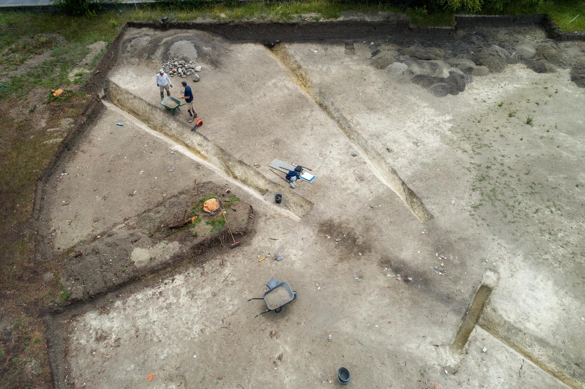 Gräben eines römischen MIlitärlagers bei Gergovia 
