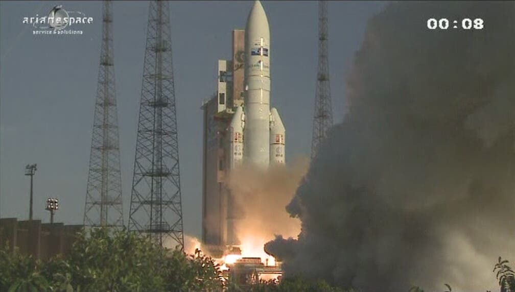 Erfolgreicher Ariane 5 Flug V208