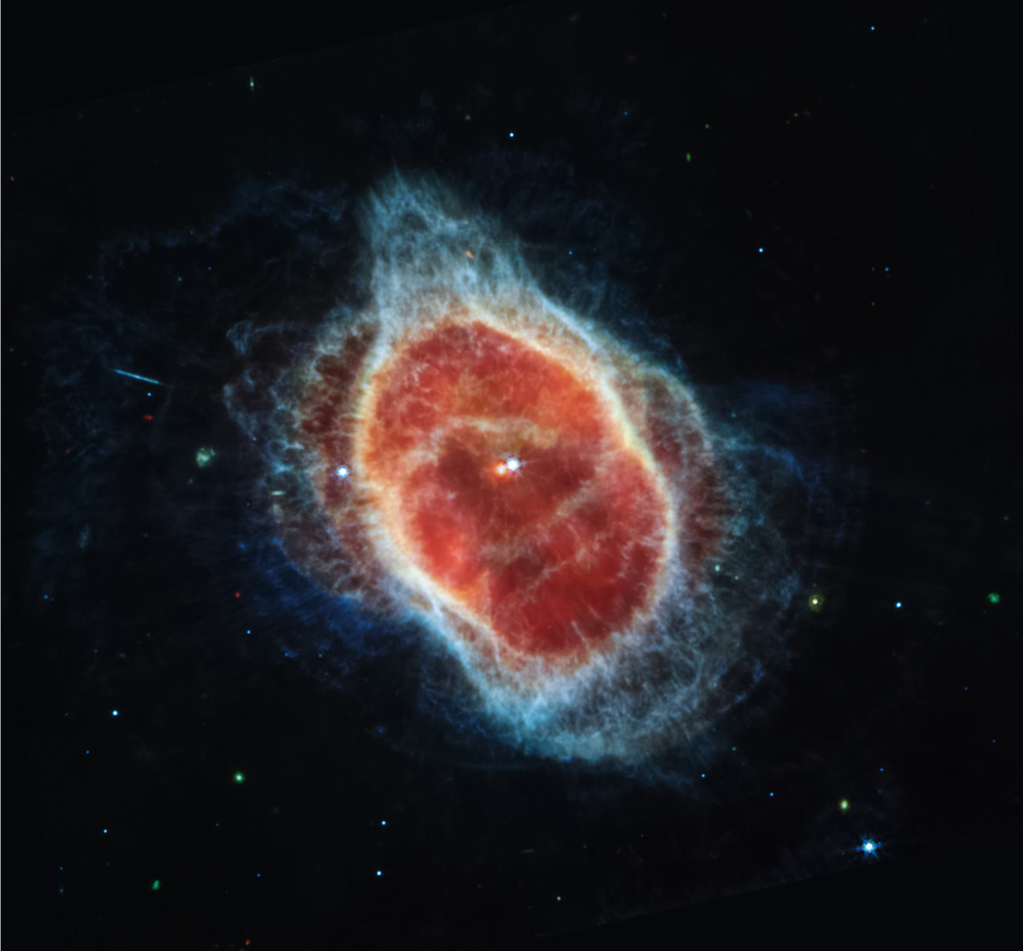 Ein Planetarischer Nebel mit Doppelstern im Zentrum.