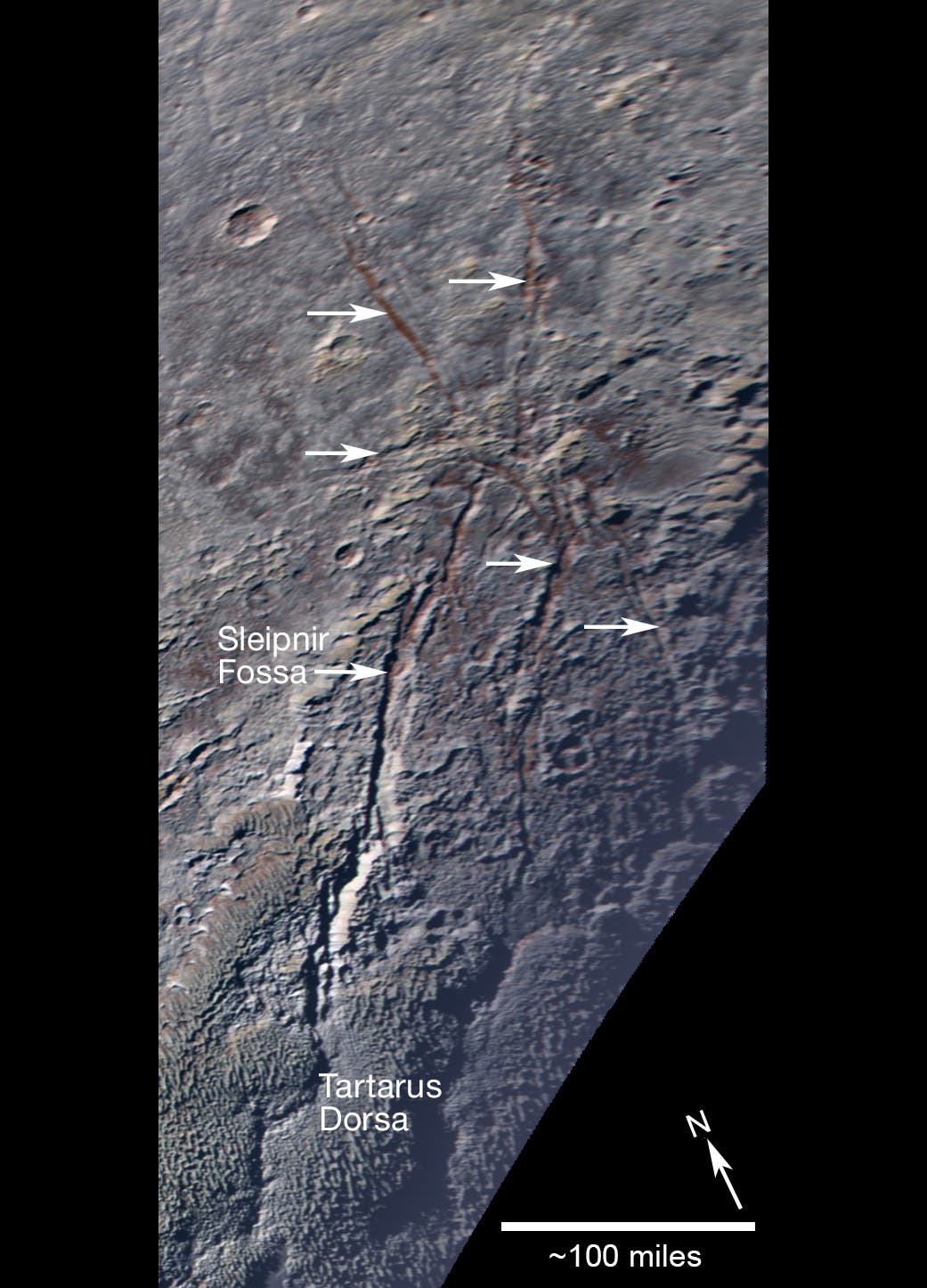 Verwerfungen in der Plutokruste (Aufnahme von New Horizons)