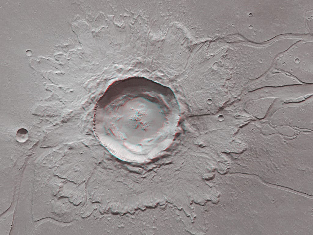 Stereoskopische Aufsicht des selben Kraters (Betrachtung mit Rot-Cyan-Brille)