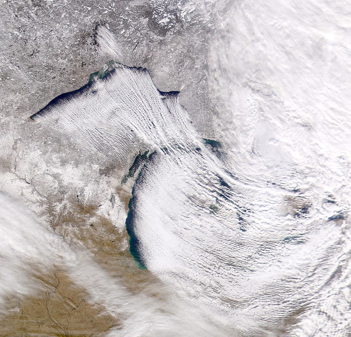 Schneefall wegen des Lake-Effekts – Satellitenbild zeigt, wie kalte Luft über die Großen Seen streicht