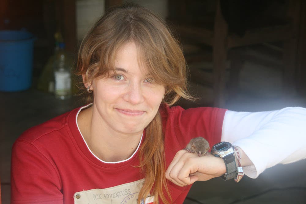 DPZ-Doktorandin Susanne mit Mausmaki