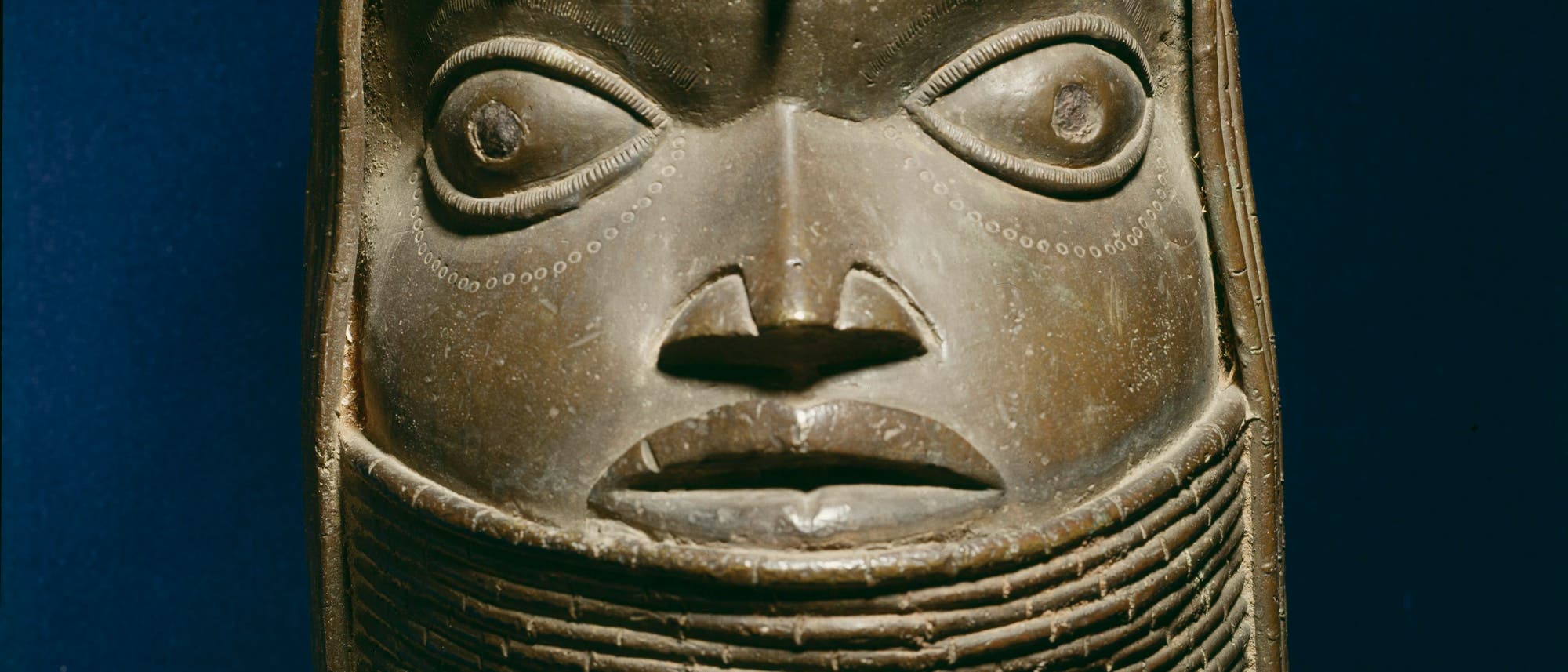 Der Bronzekopf zeigt den König von Benin