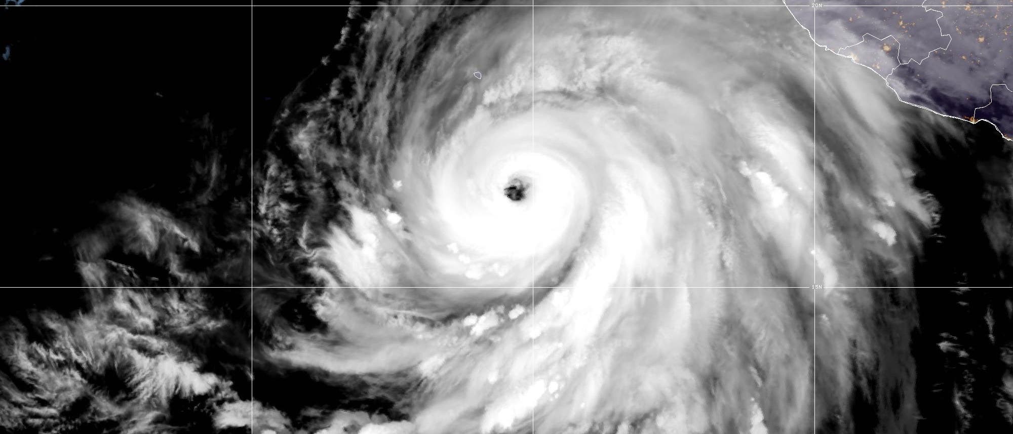 Eine Satellitenaufnahme zeigt Hurrikan Hilary westlich der mexikanischen Küste