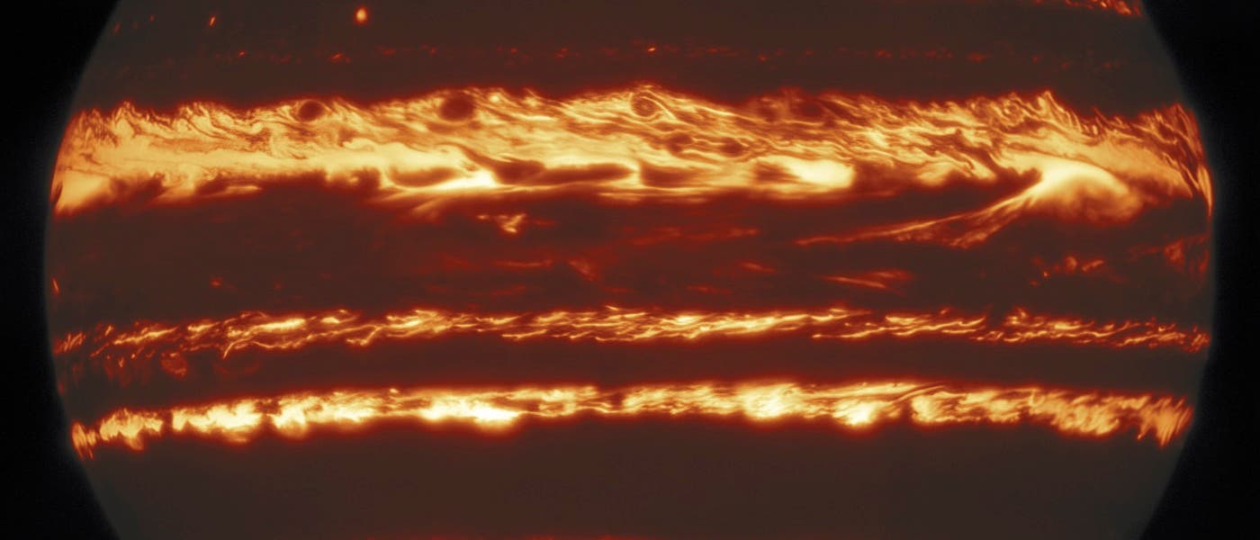Dieses Bild zeigt die gesamte Jupiterscheibe im Infrarotlicht.