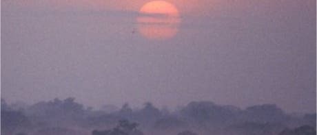 Sonnenaufgang über Amazonien