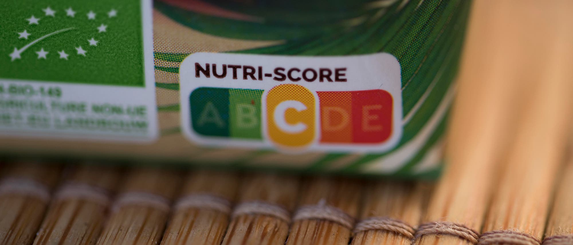 Auf einem Lebensmittelprodukt ist ein Nutri-Score abgedruckt.
