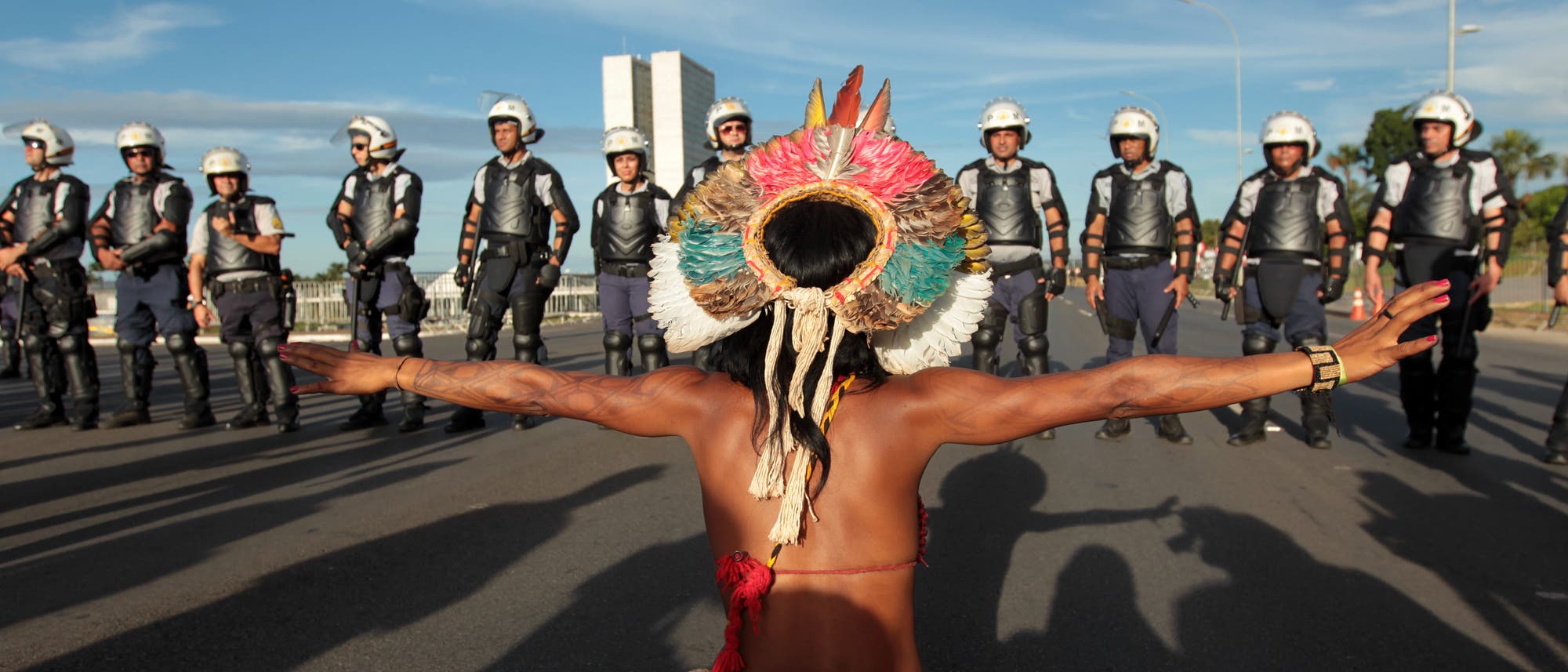 Immer weder protestieren Indigene in Brasilien für ihren besseren Schutz (Archivbild vom 17. April 2017))