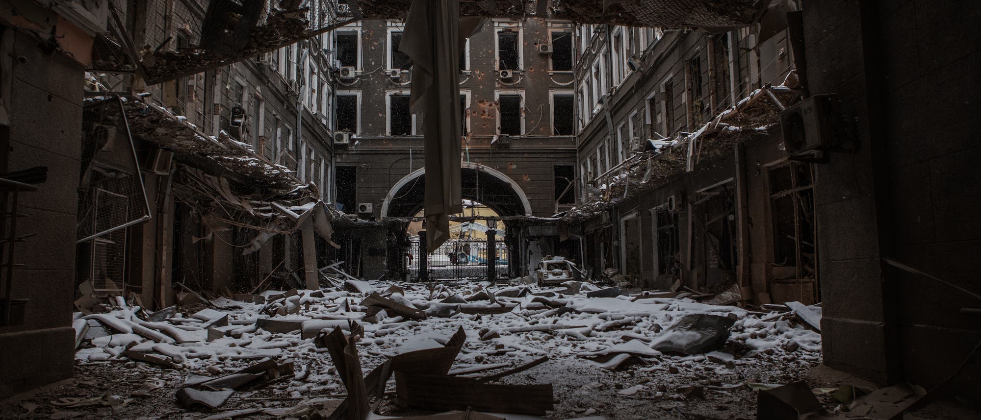 Bombardiertes Gebäude in Charkiw in der Ukraine am 9. März 2022