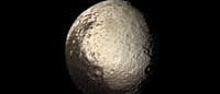 Ein Iapetus-Schnappschuss von Voyager&nbsp;2