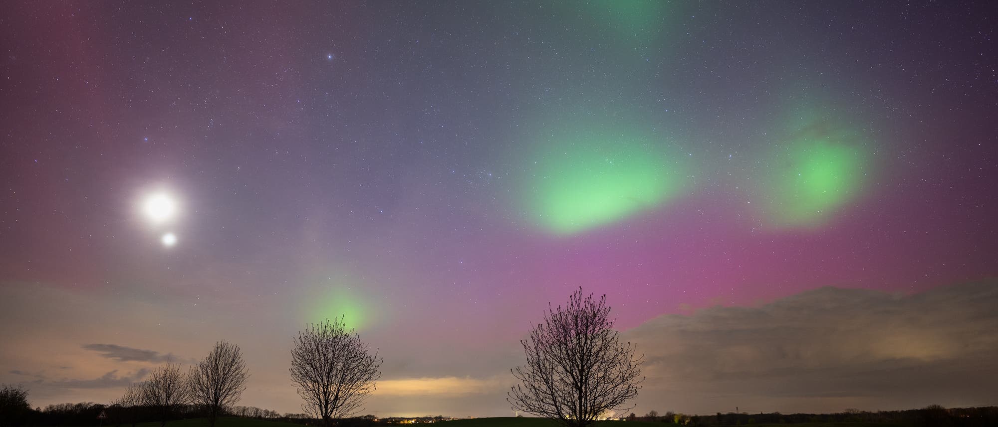 Astrofoto von Polarlichtern nebst Mond und Venus, aufgenommen in Sachsen Astrofoto von Polarlichtern nebst Mond und Venus, aufgenommen in Sachsen