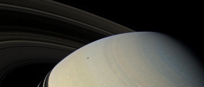 Schattenspiele bei Saturn