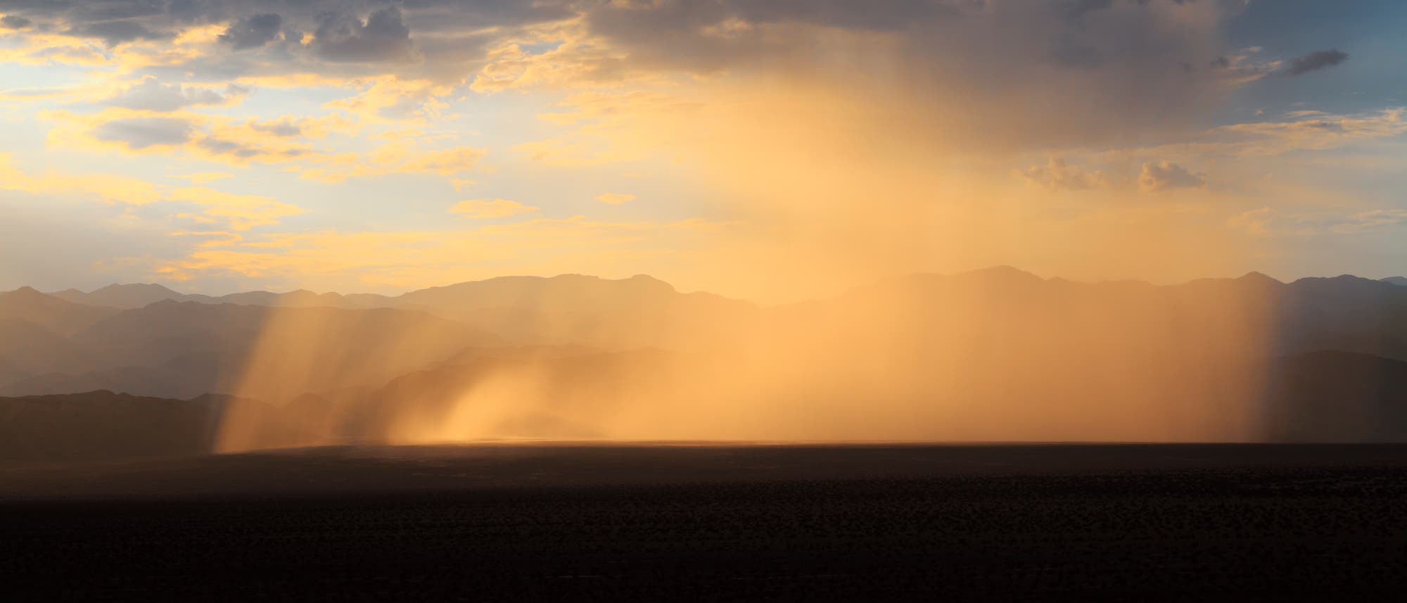 Regen im Death Valley