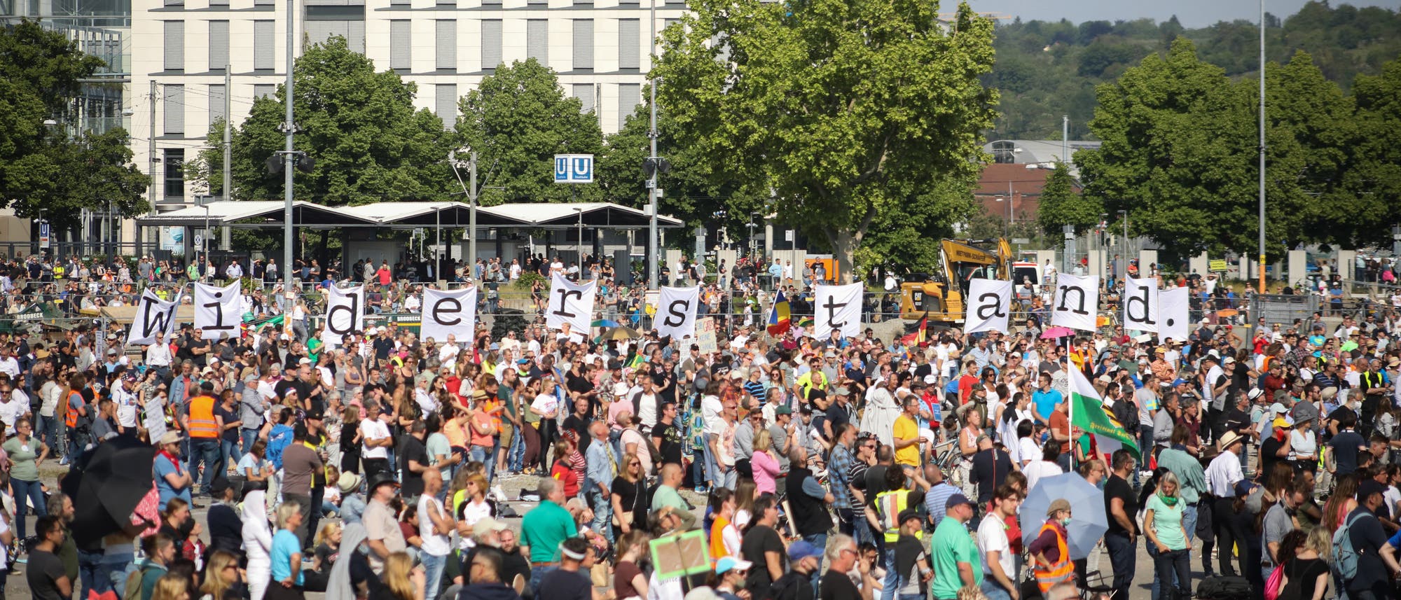 Demo gegen Corona-Einschränkungen in Stuttgart am 16. Mai 2020