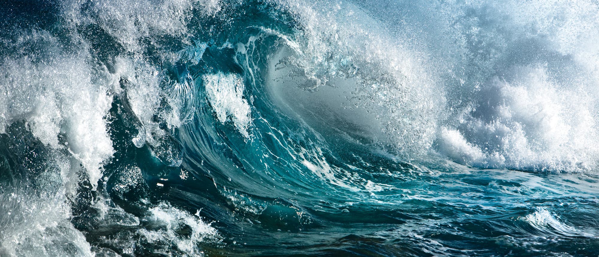 Welle im Meer (Symbolbild)