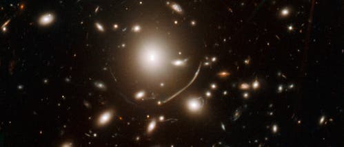 Gelinste Galaxie von Abell 383