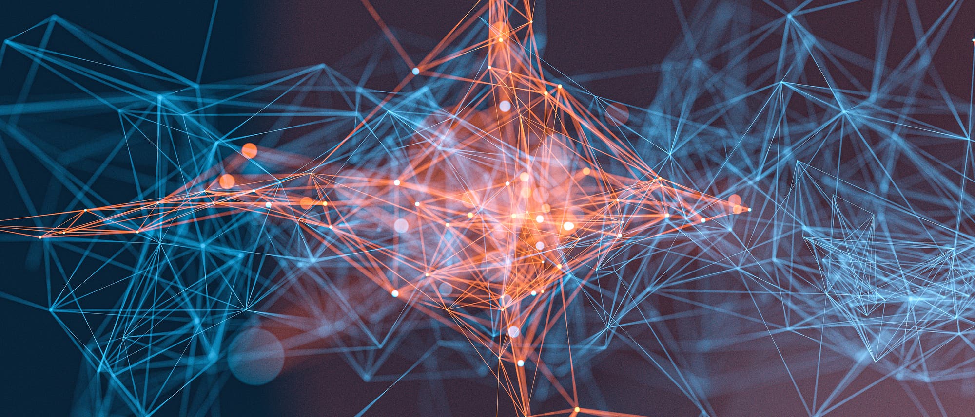Ein abstraktes digitales Kunstwerk zeigt ein Netzwerk aus miteinander verbundenen Linien und Punkten. Die Linien sind in Blau- und Orangetönen gehalten und bilden ein komplexes geometrisches Muster, das an neuronale Netzwerke oder Datenverbindungen erinnert. Der Hintergrund ist dunkel, was die leuchtenden Farben der Linien und Punkte hervorhebt und dem Bild eine futuristische und dynamische Atmosphäre verleiht. Ein abstraktes digitales Kunstwerk zeigt ein Netzwerk aus miteinander verbundenen Linien und Punkten. Die Linien sind in Blau- und Orangetönen gehalten und bilden ein komplexes geometrisches Muster, das an neuronale Netzwerke oder Datenverbindungen erinnert. Der Hintergrund ist dunkel, was die leuchtenden Farben der Linien und Punkte hervorhebt und dem Bild eine futuristische und dynamische Atmosphäre verleiht.
