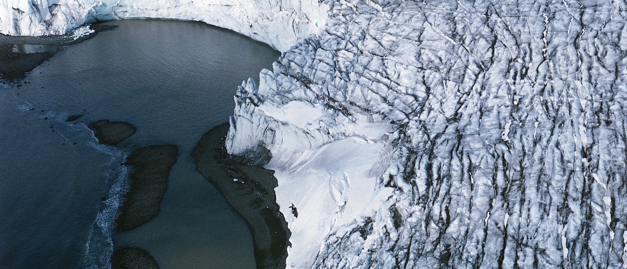 Kante eines Gletschers