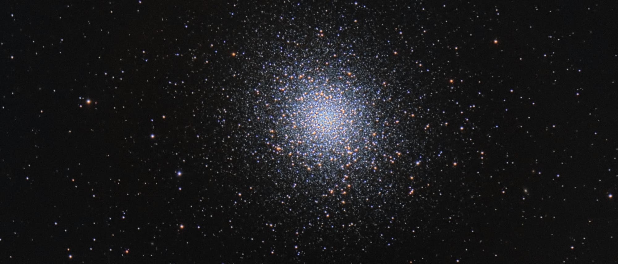 Der Kugelsternhaufen Messier 5: Im Schatten großer Stars