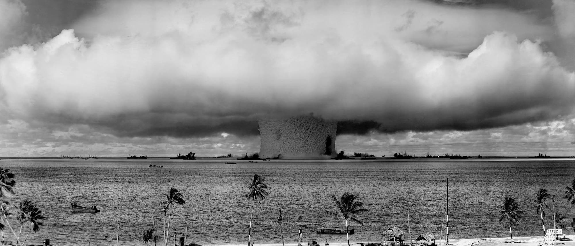 Kernwaffentest des US-Militärs auf dem Bikini-Atoll 1946 Kernwaffentest des US-Militärs auf dem Bikini-Atoll 1946