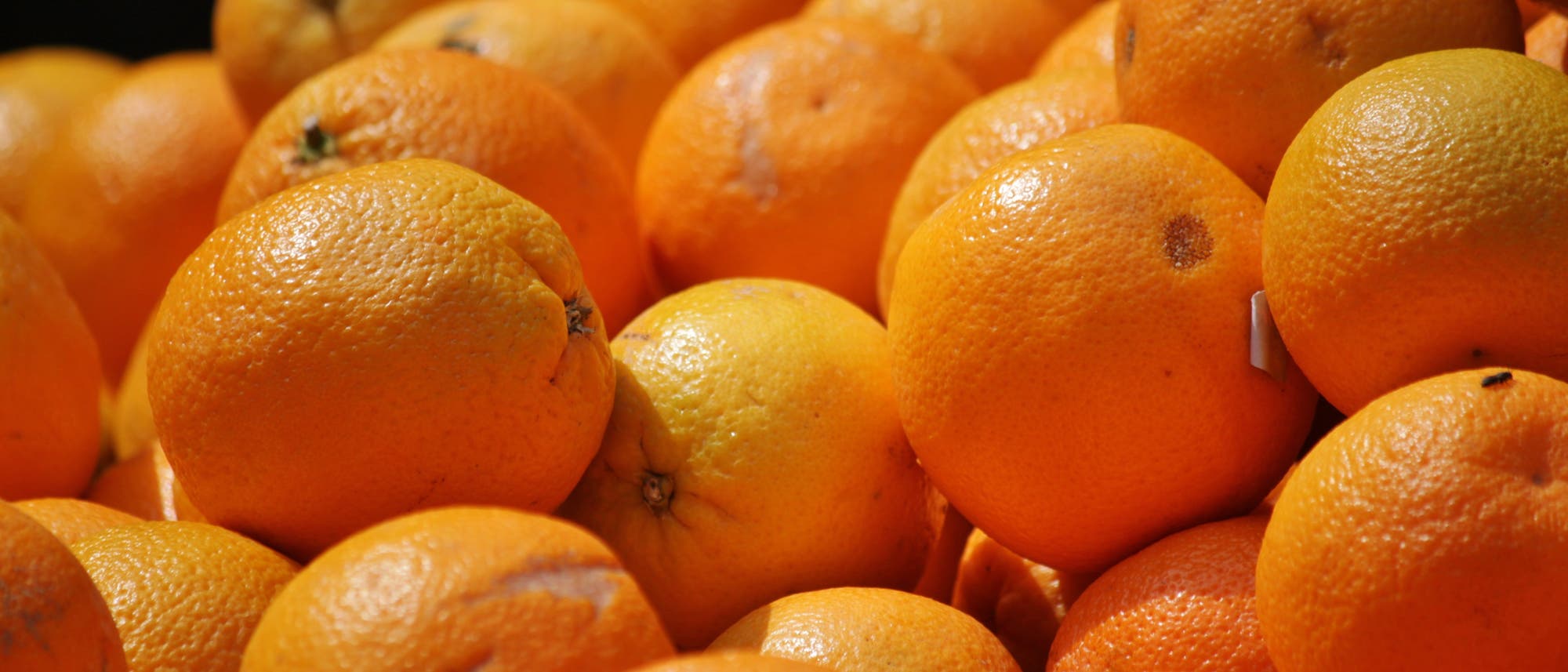 Orangen auf dem Wochenmarkt