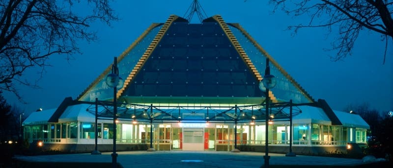 Planetarium Mannheim bei Nacht