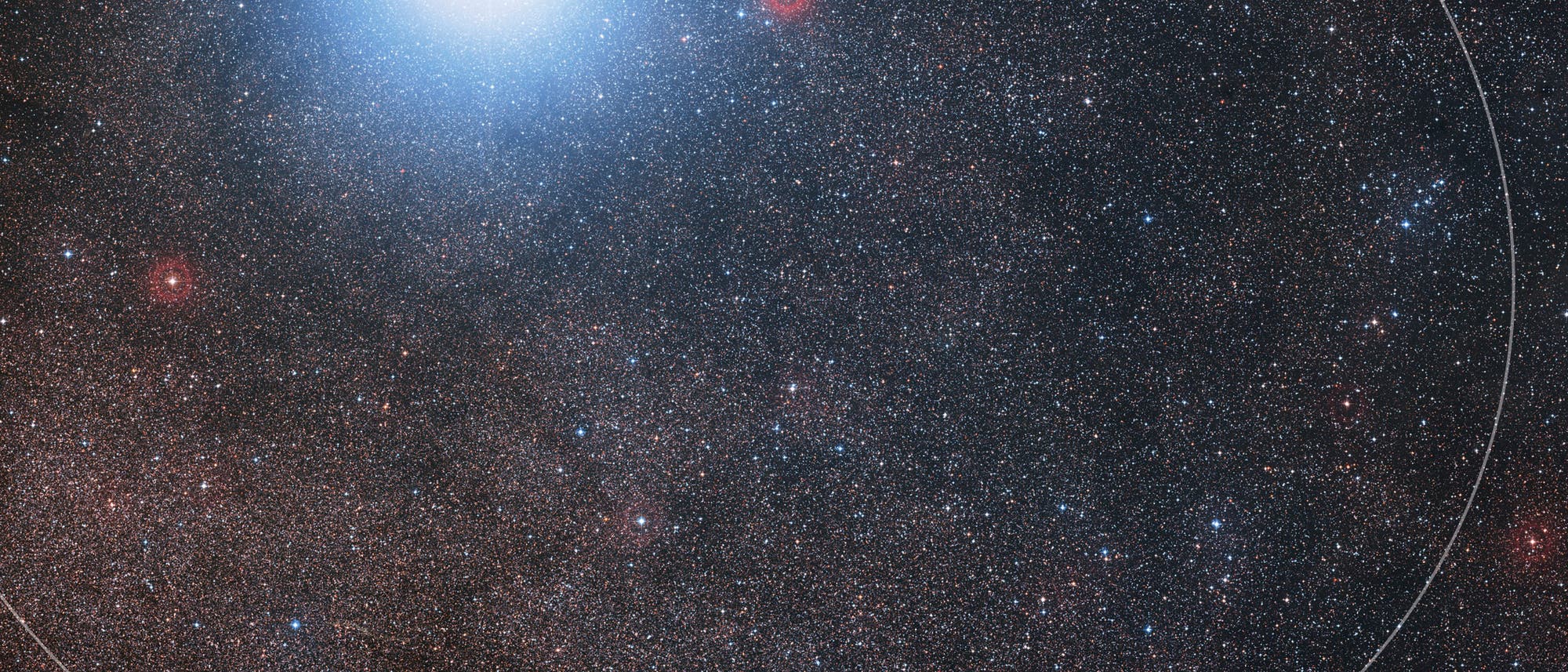 Der Doppelstern Alpha Centauri wird von Proxima Centauri auf einer eliptischen Bahn umkreist.