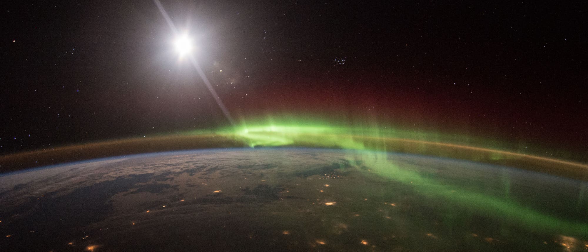 Polarlichter von der ISS betrachtet