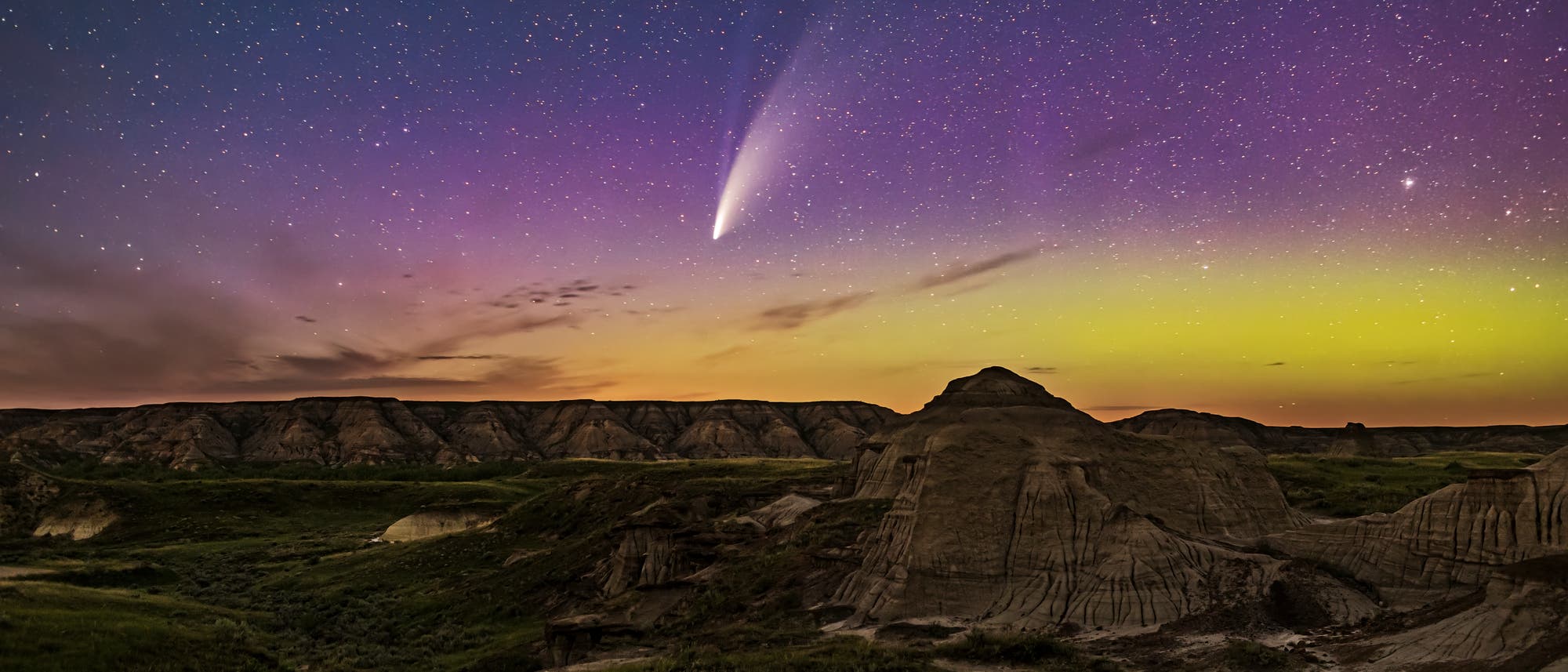 Komet NEOWISE, Calgary, Staubschweif 