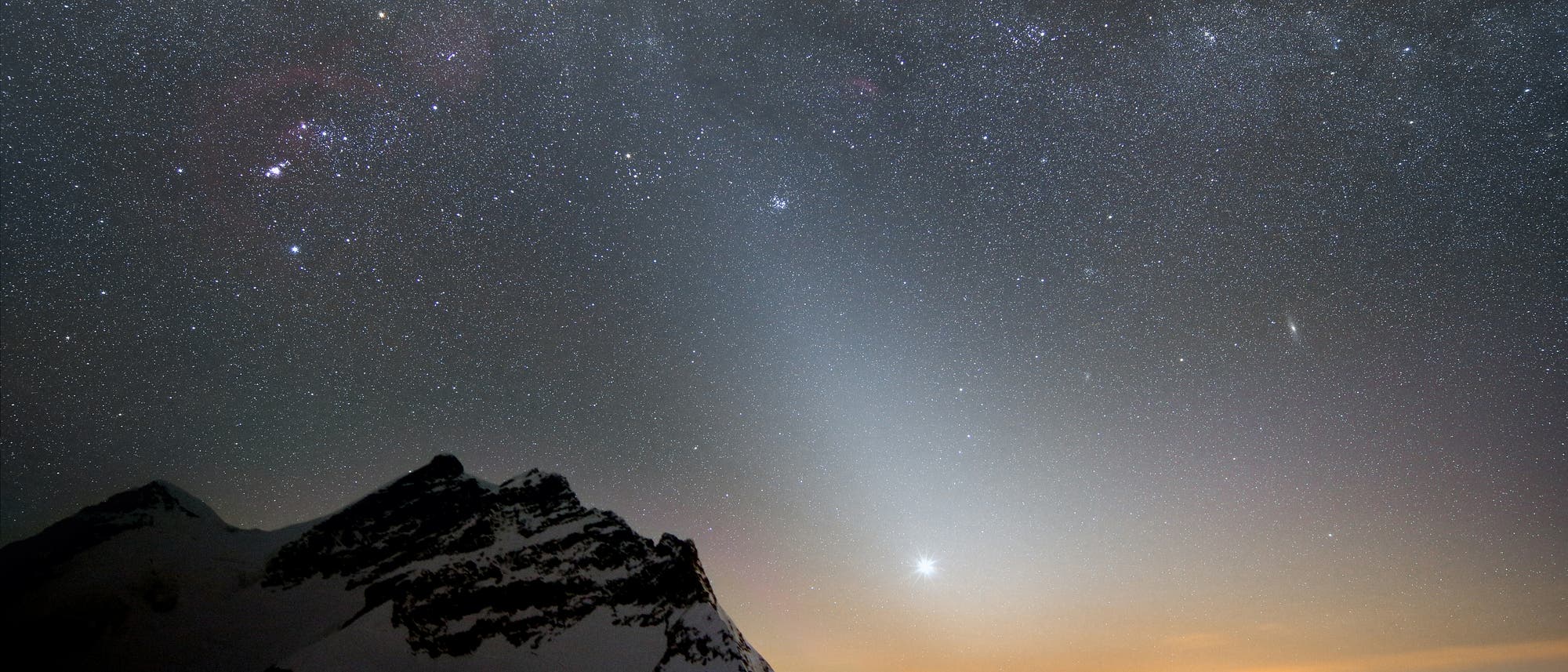 Zodiakallicht am Abend des 14. März 2015 über dem Jungfraujoch