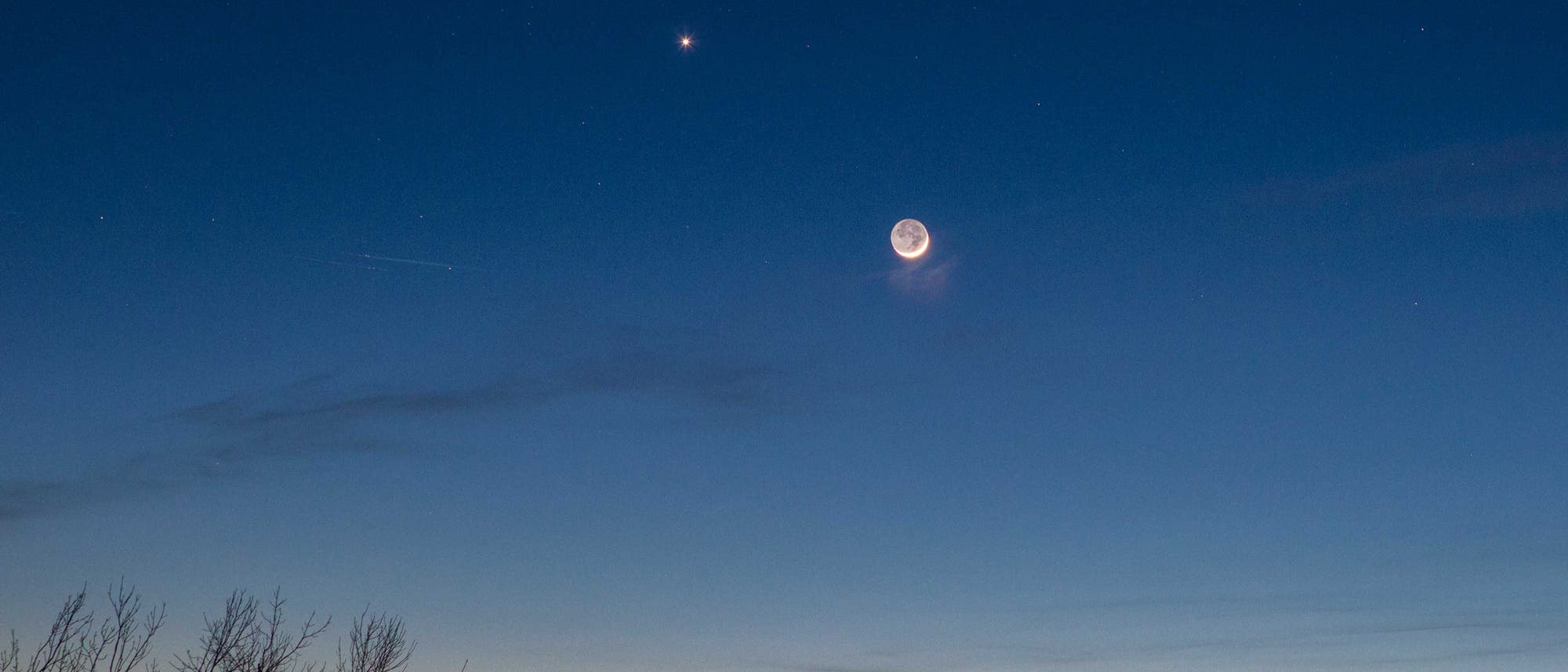 Venus, Mars und die junge Mondsichel