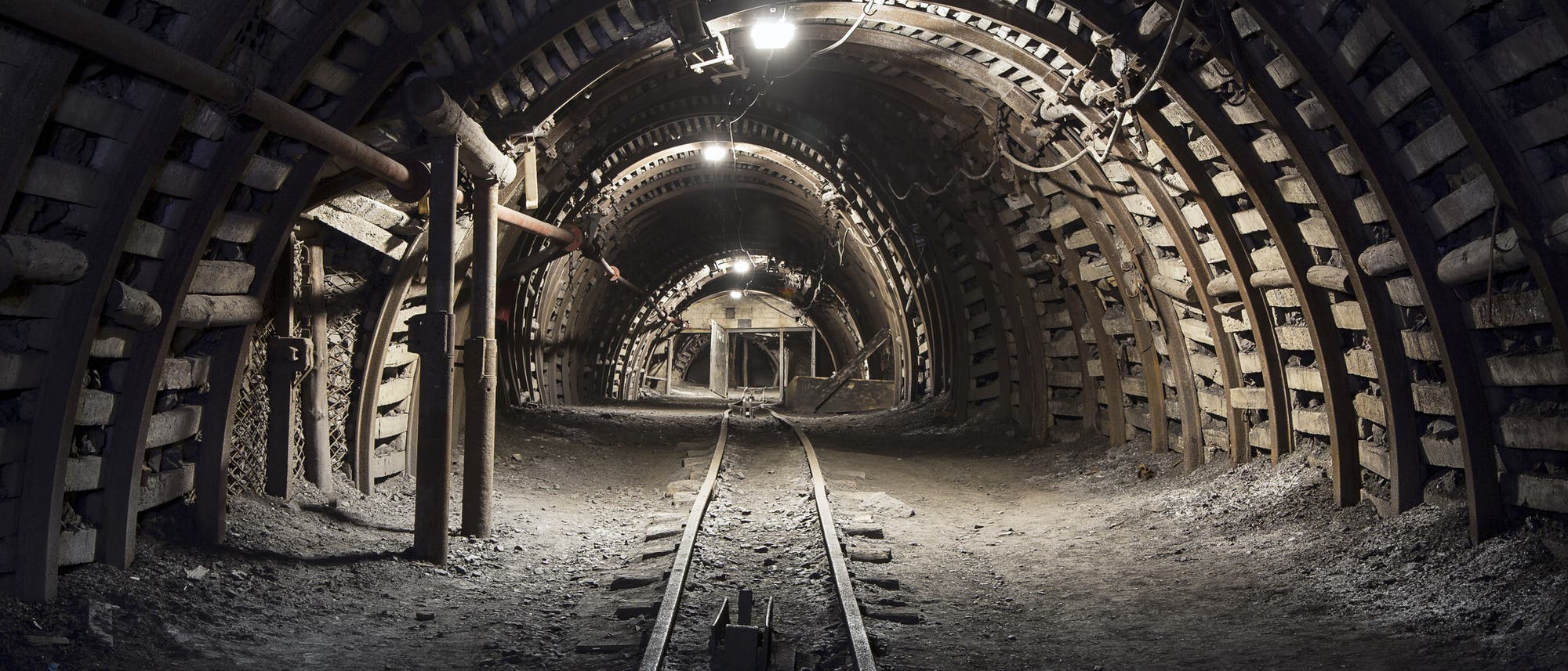 Tunnel im Kohlebergwerk