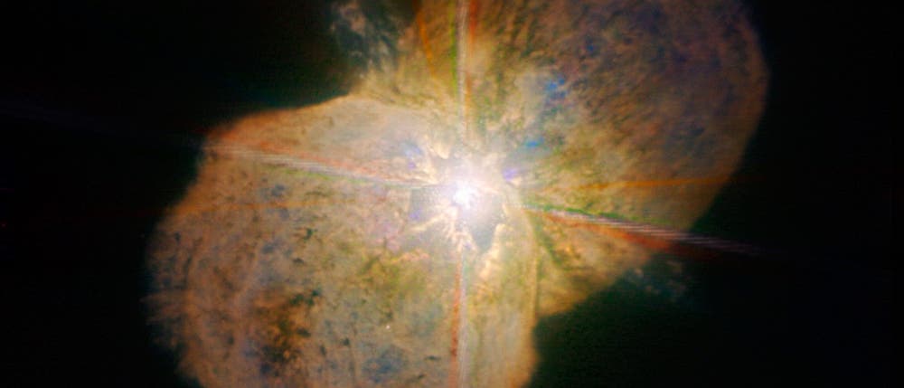 Das Doppelsternsystem Eta Carinae mit Homunkulusnebel