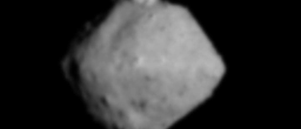Die japanische Raumsonde Hayabusa-2 sieht Asteroid Ryugu