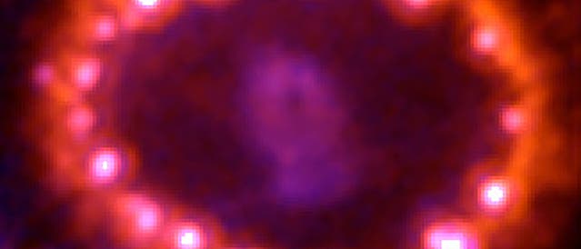 Hubblebild von SN 1987A im Jahr 2003