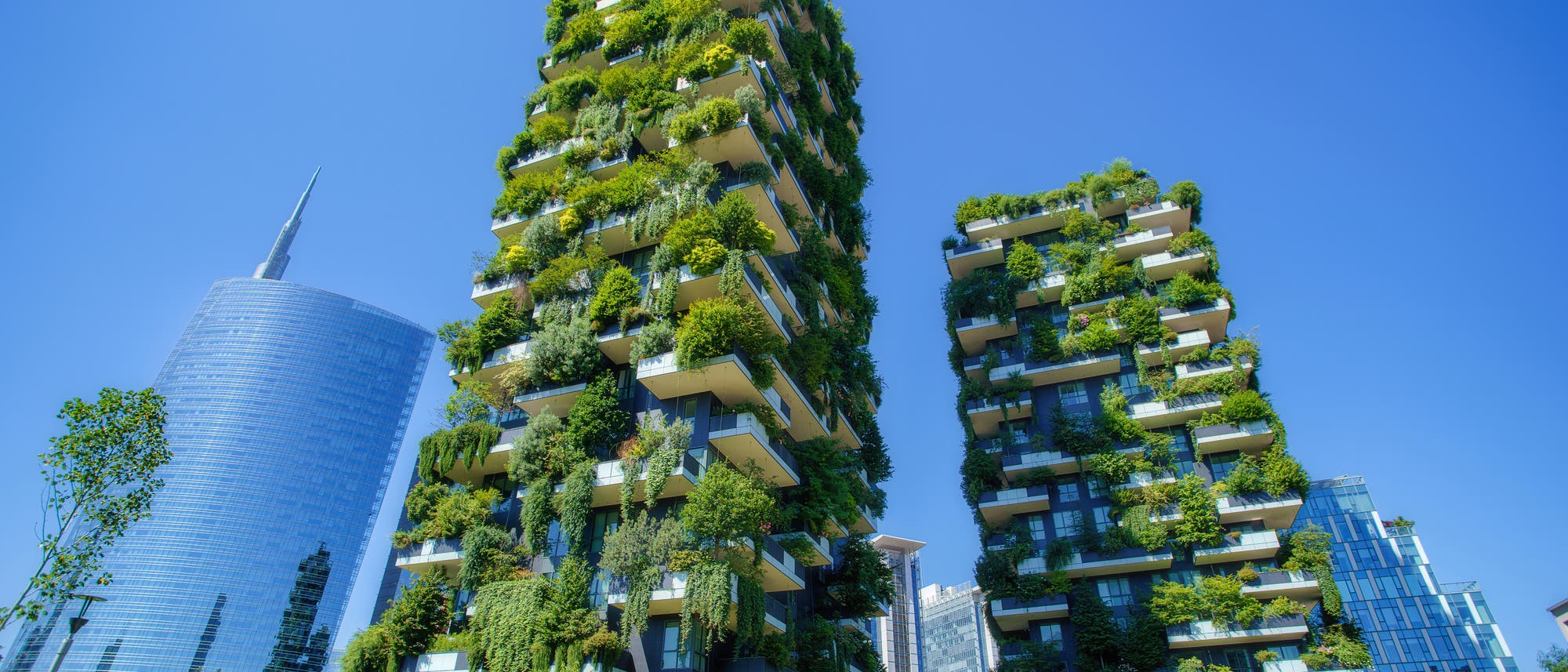 Bosco Verticale, die begrünten Zwillingstürme eines Hochhauskomplexes in Mailand, Italien Bosco Verticale, die begrünten Zwillingstürme eines Hochhauskomplexes in Mailand, Italien