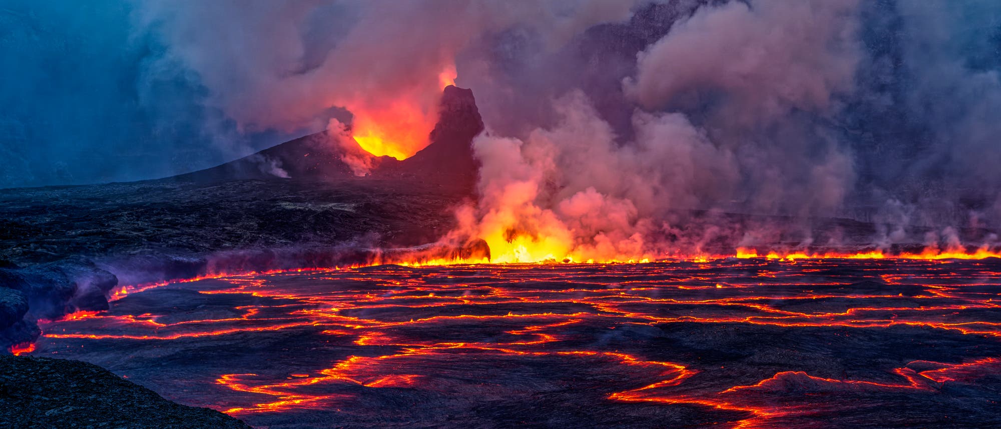 Der Krater des Nyiragongo ist dauerhaft mit Lava gefüllt.