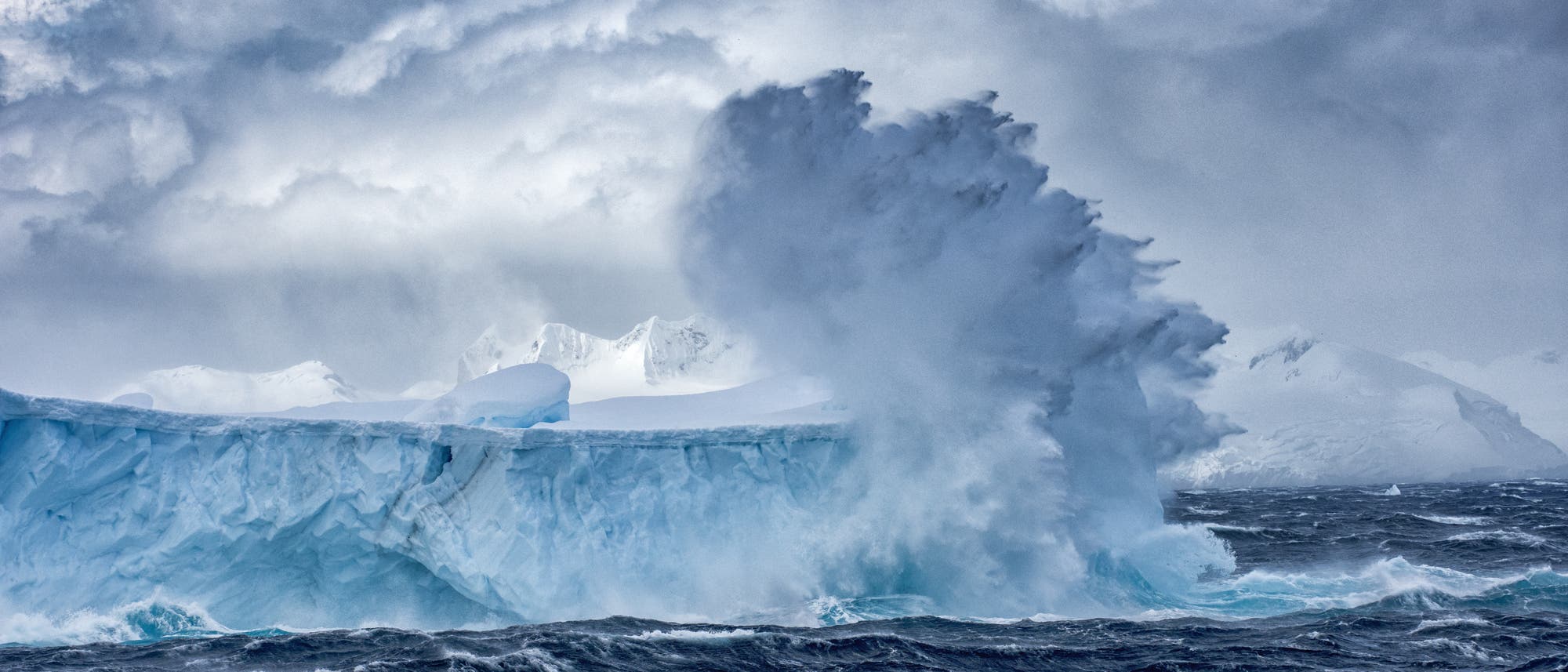 Sturm über dem Antarktischen Ozean