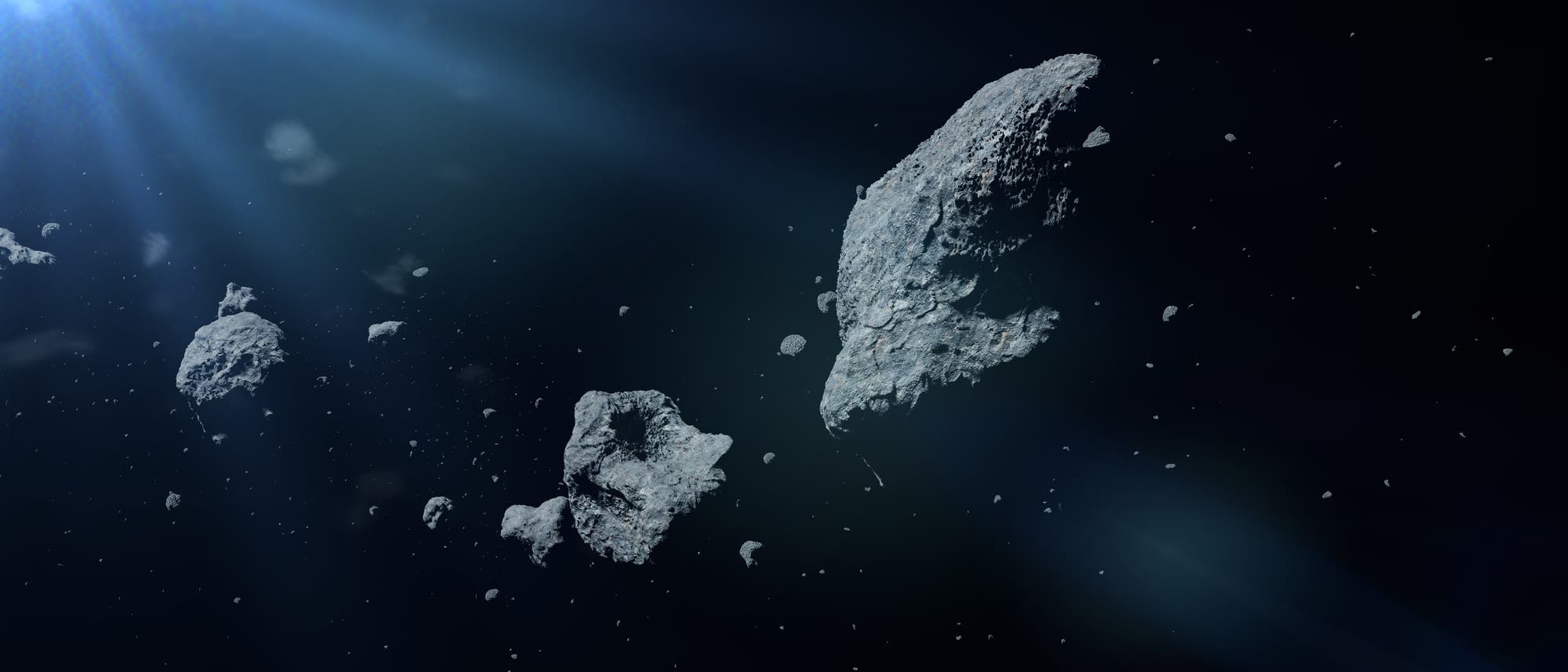 Asteroiden im Sonnenlicht.