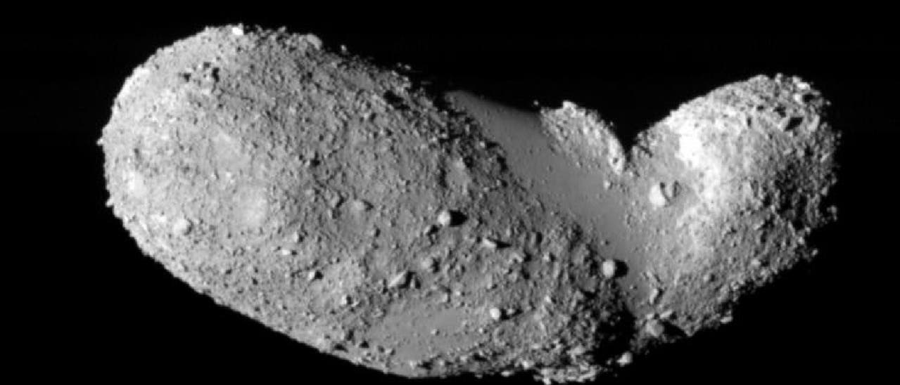 Der rund 500 Meter lange Asteroid Itokawa, von dem die japanische Hayabusa-Mission Staubproben zur Erde gebracht hat, ähnelt einem Geröllhaufen.