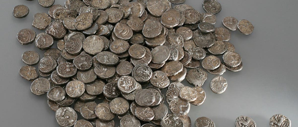 Ein Pfund keltischer Silbermünzen