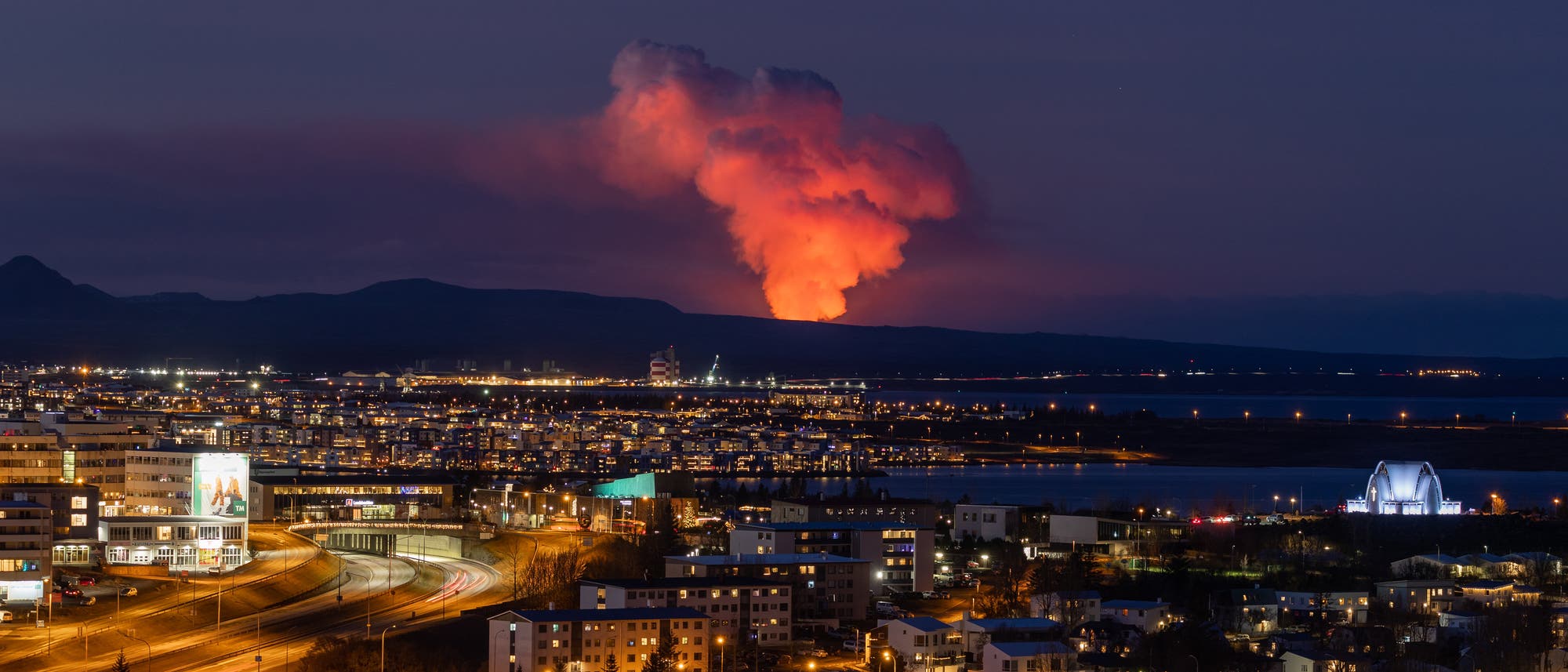 Vulkanausbruch auf der isländischen Reykjanes-Halbinsel