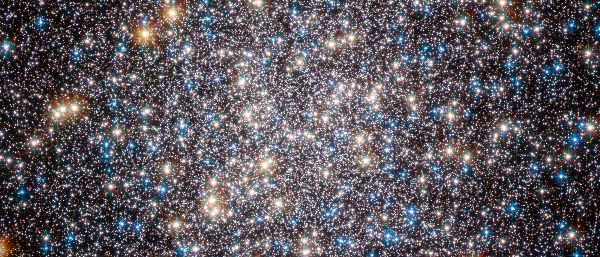 Der Kugelsternhaufen Messier 13 im Sternbild Herkules